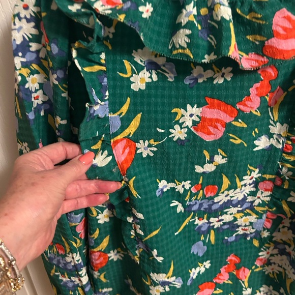 LOFT Green Floral Ruffle Top - Picture 6 of 6